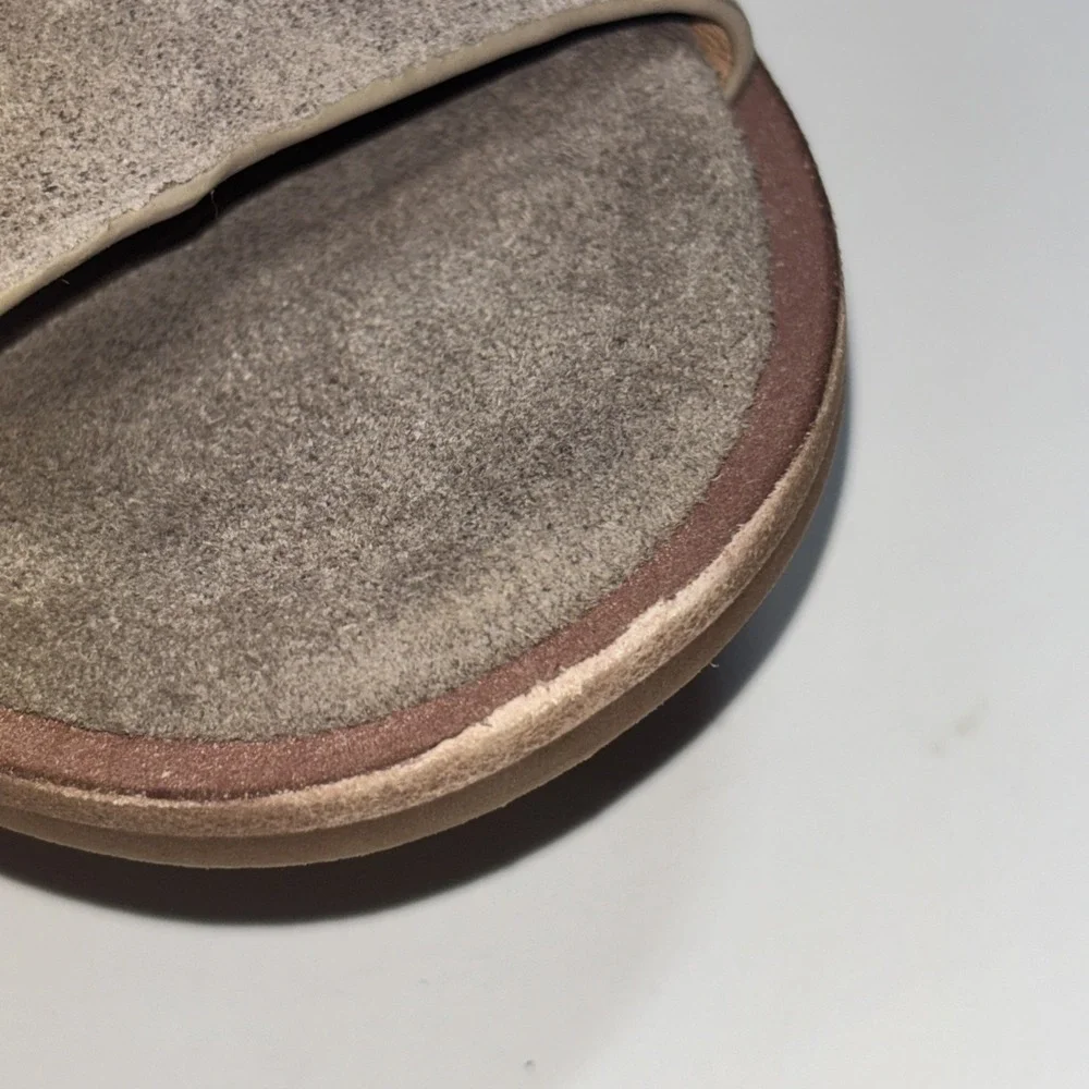 Sofft Women's 7.5 Carleigh Shootie Light‎ Gray/ Beige Greige